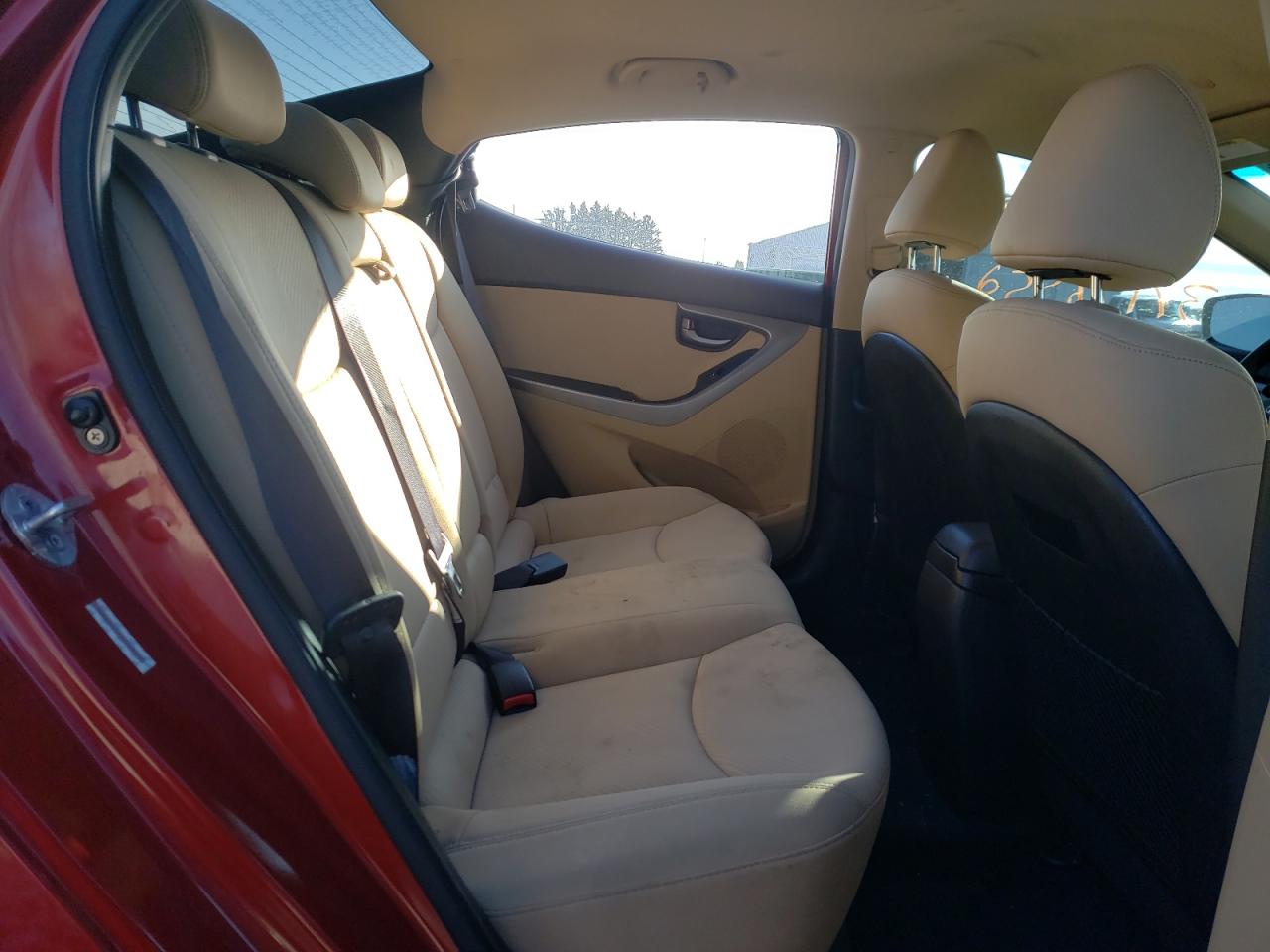 Photo 6 from auction – 2012 HYUNDAI ELANTRA GL with VIN KMHDH4AE7CU370902