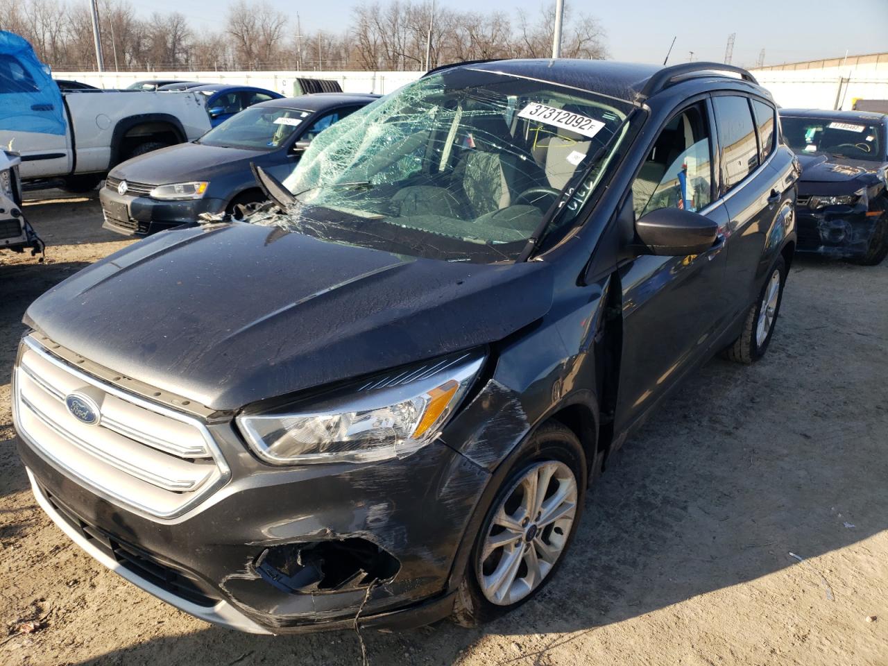 Photo 2 from auction – 2018 FORD ESCAPE SE with VIN 1FMCU0GD4JUA62405
