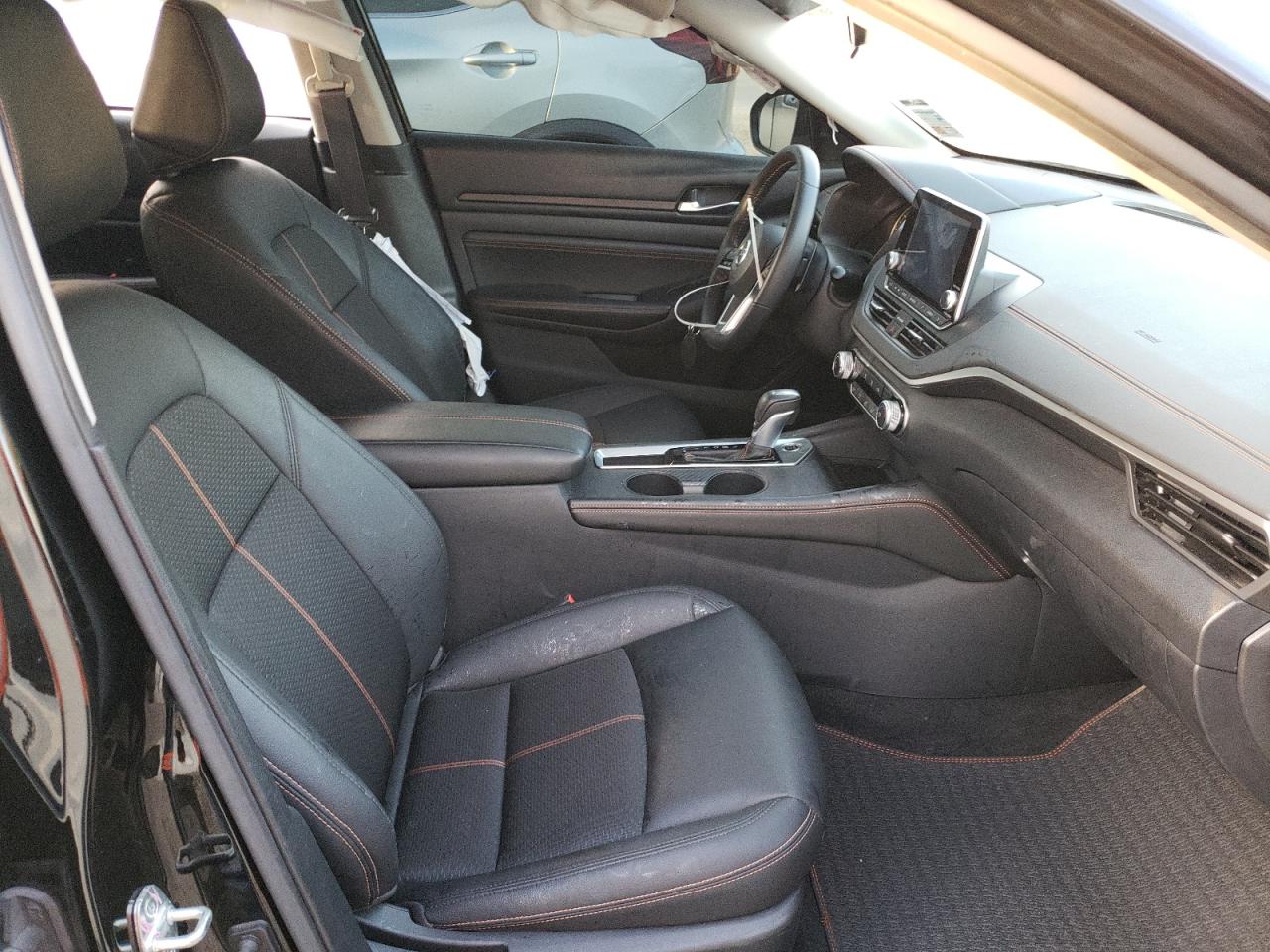 Photo 5 from auction – 2020 NISSAN ALTIMA SR with VIN 1N4BL4CV6LN319642