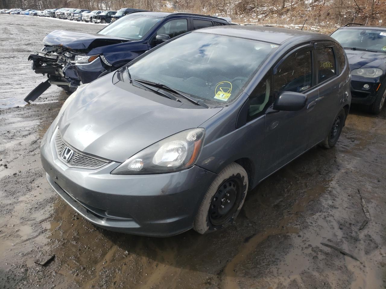 Photo 2 from auction – 2013 HONDA FIT with VIN JHMGE8H37DC051785