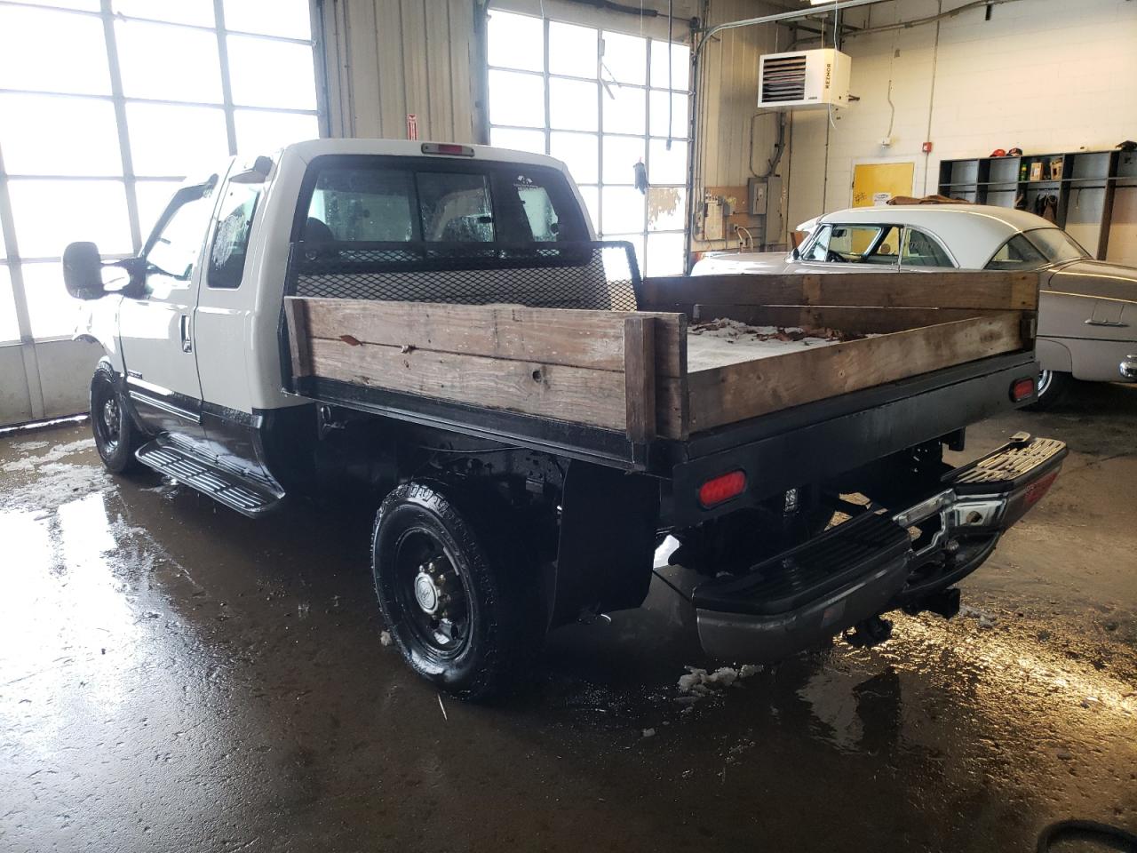 Photo 3 from auction – 2000 FORD F250 SUPER with VIN 1FTNX20F7YEC64283