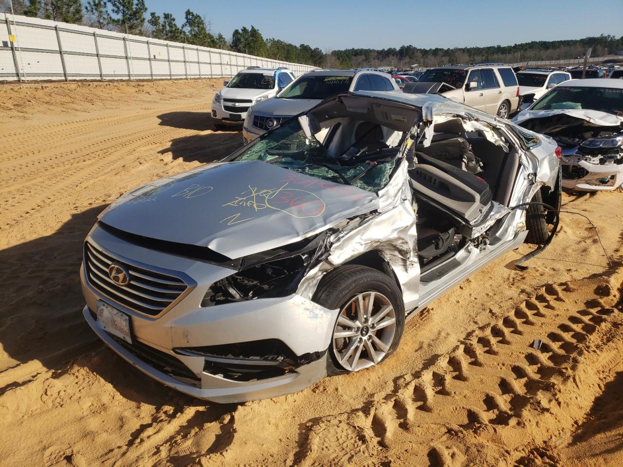 Photo 2 from auction – 2017 HYUNDAI SONATA with VIN 5NPE24AF9HH517354
