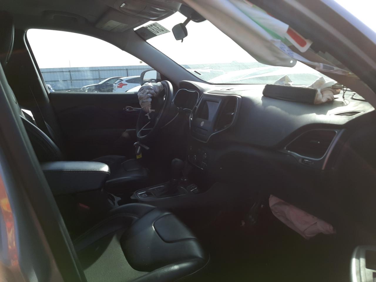Photo 5 from auction – 2020 JEEP CHEROKEE L with VIN 1C4PJMLB8LD651292
