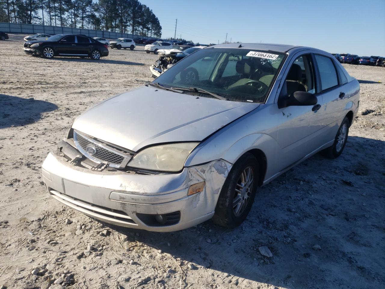 Photo 2 from auction – 2006 FORD FOCUS ZX4 with VIN 1FAFP34NX6W156880