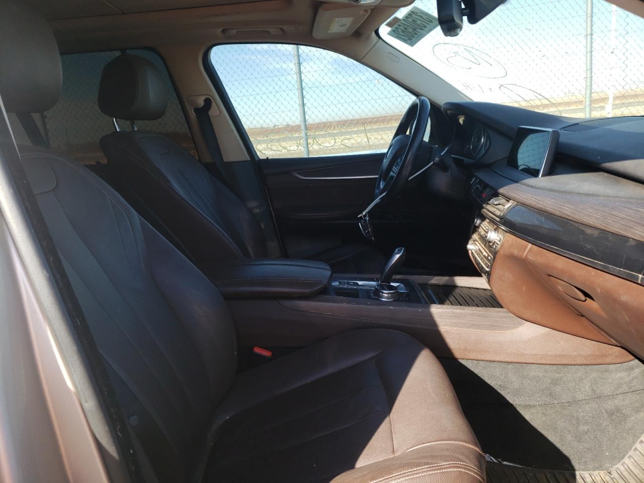 Photo 5 from auction – 2015 BMW X5 XDRIVE3 with VIN 5UXKS4C59F0J98635
