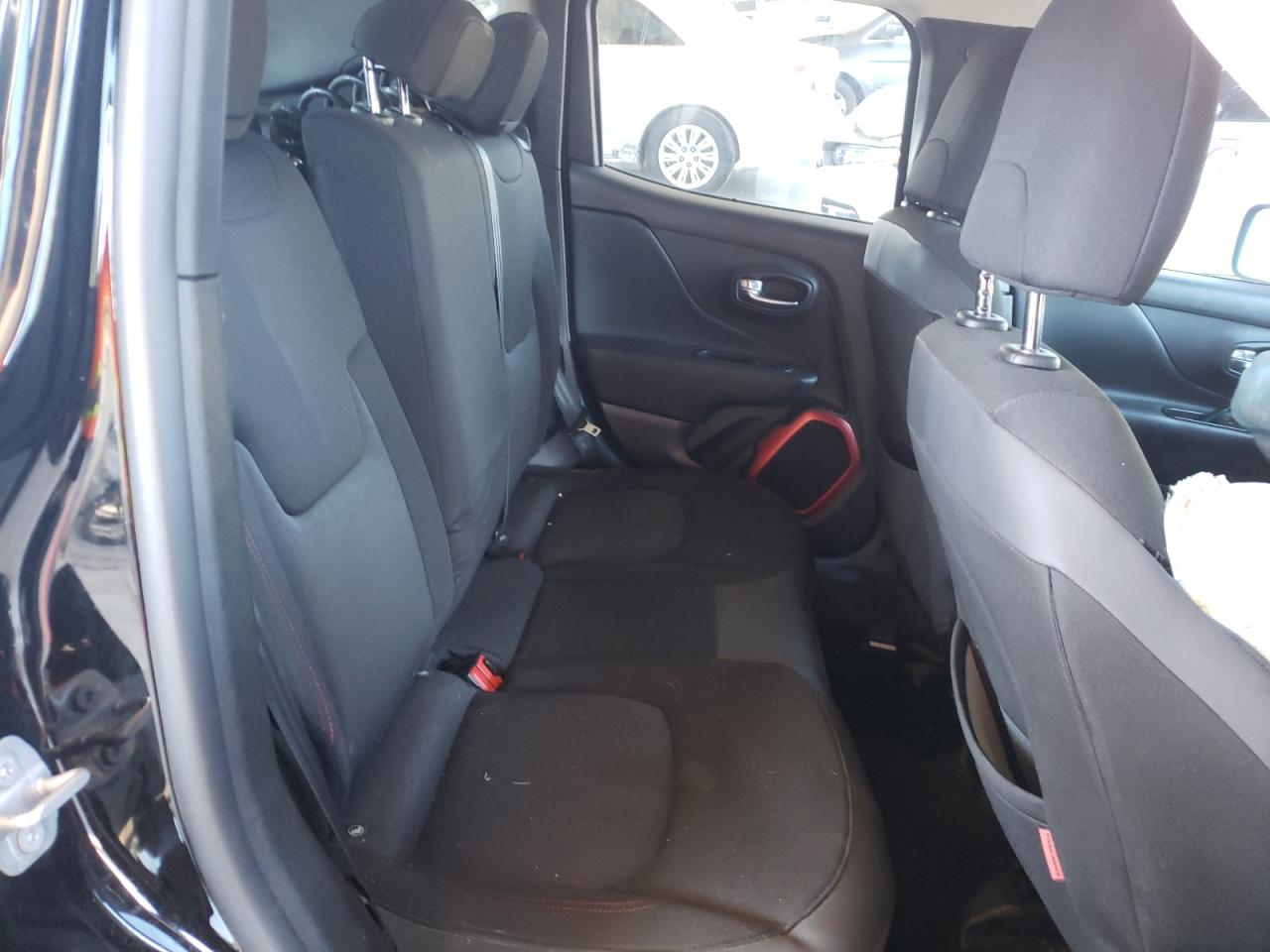 Photo 6 from auction – 2017 JEEP RENEGADE T with VIN ZACCJBCB6HPG61122