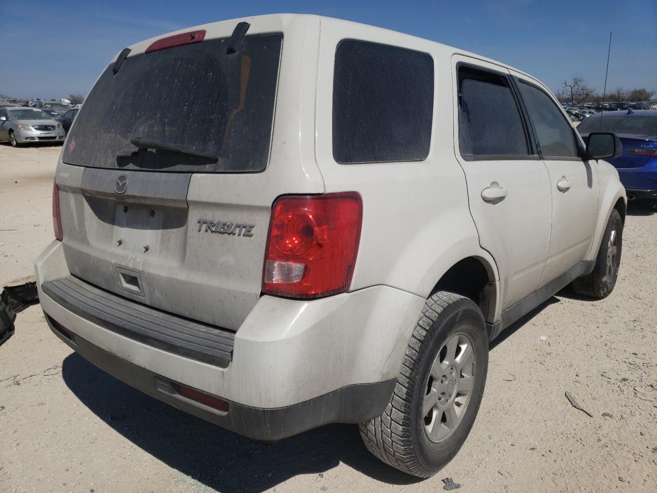 Photo 4 from auction – 2011 MAZDA TRIBUTE I with VIN 4F2CY0C79BKM07739
