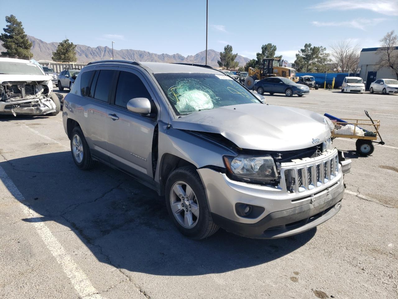 JEEP COMPASS LA 2017 with VIN 1C4NJCEB5HD160720 - Photo from auction