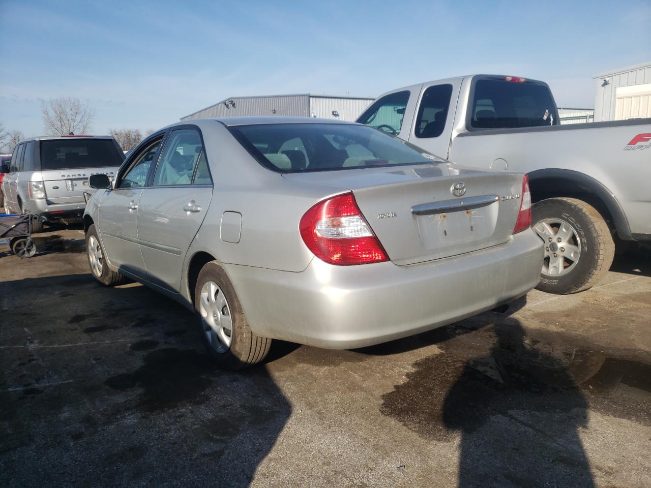 Photo 3 from auction – 2004 TOYOTA CAMRY LE with VIN 4T1BE32K04U367405