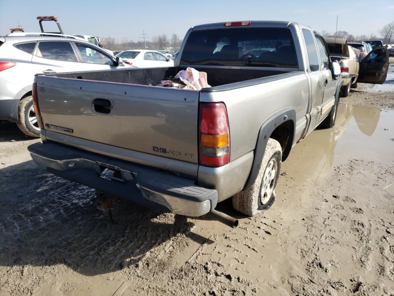 Photo 4 from auction – 2001 CHEVROLET SILVERADO with VIN 2GCEC19V811184563
