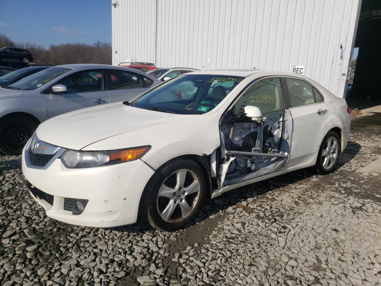 Photo 2 from auction – 2010 ACURA TSX with VIN JH4CU2F60AC018960