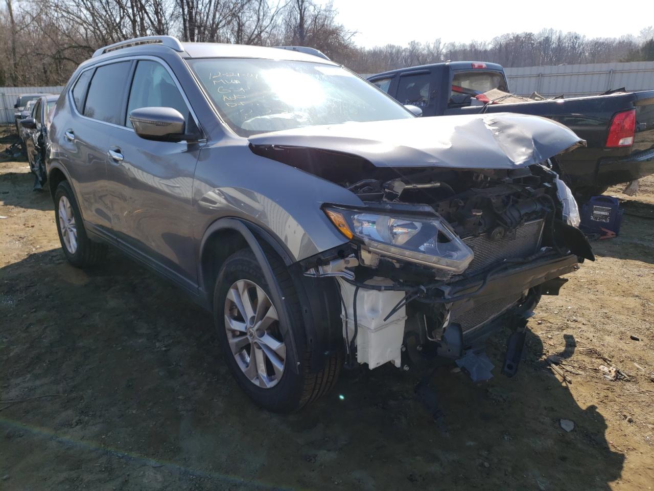 NISSAN ROGUE S 2016 with VIN KNMAT2MVXGP663333 - Photo from auction