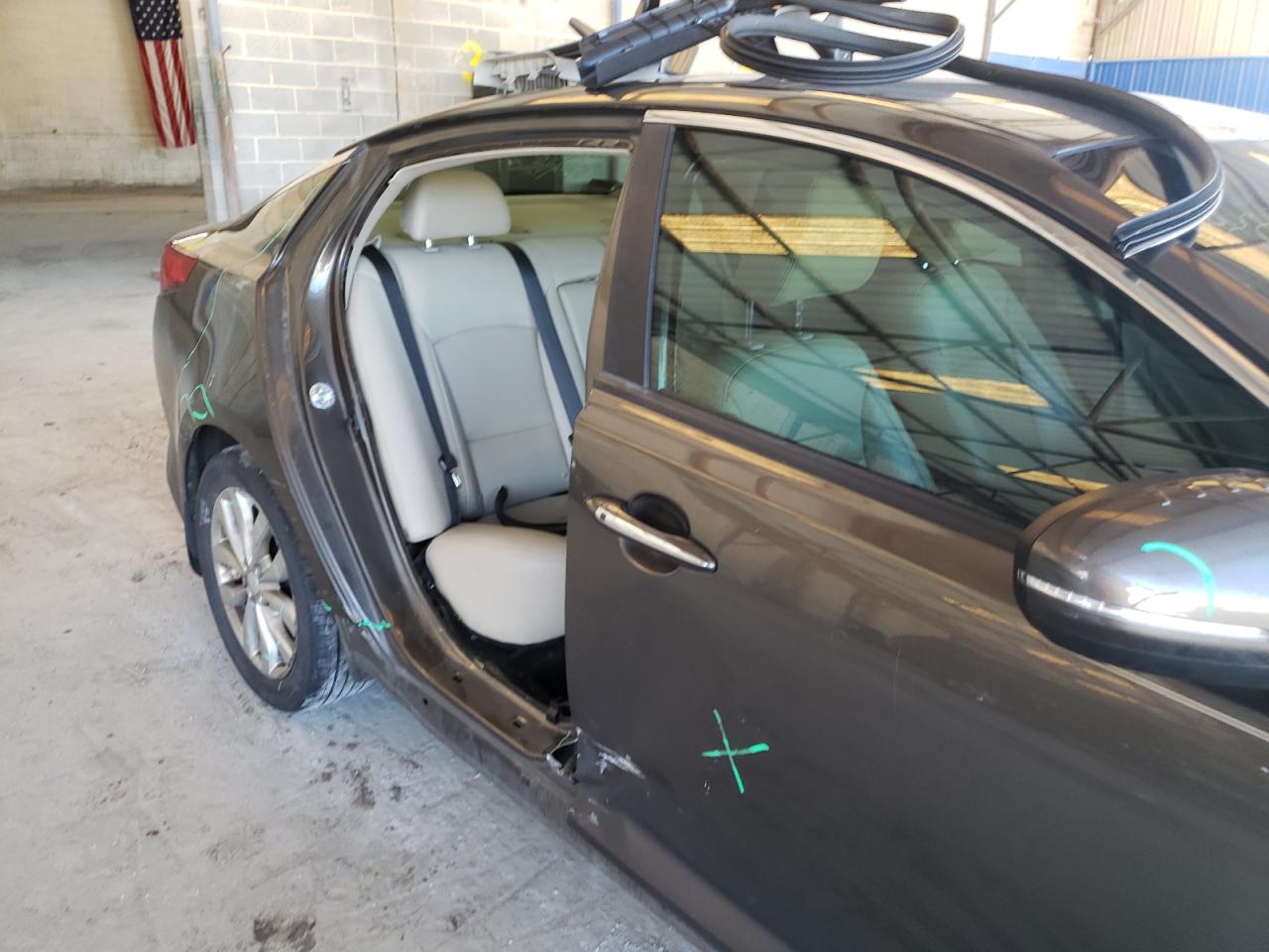 Photo 9 from auction – 2015 KIA OPTIMA EX with VIN 5XXGN4A77FG395188