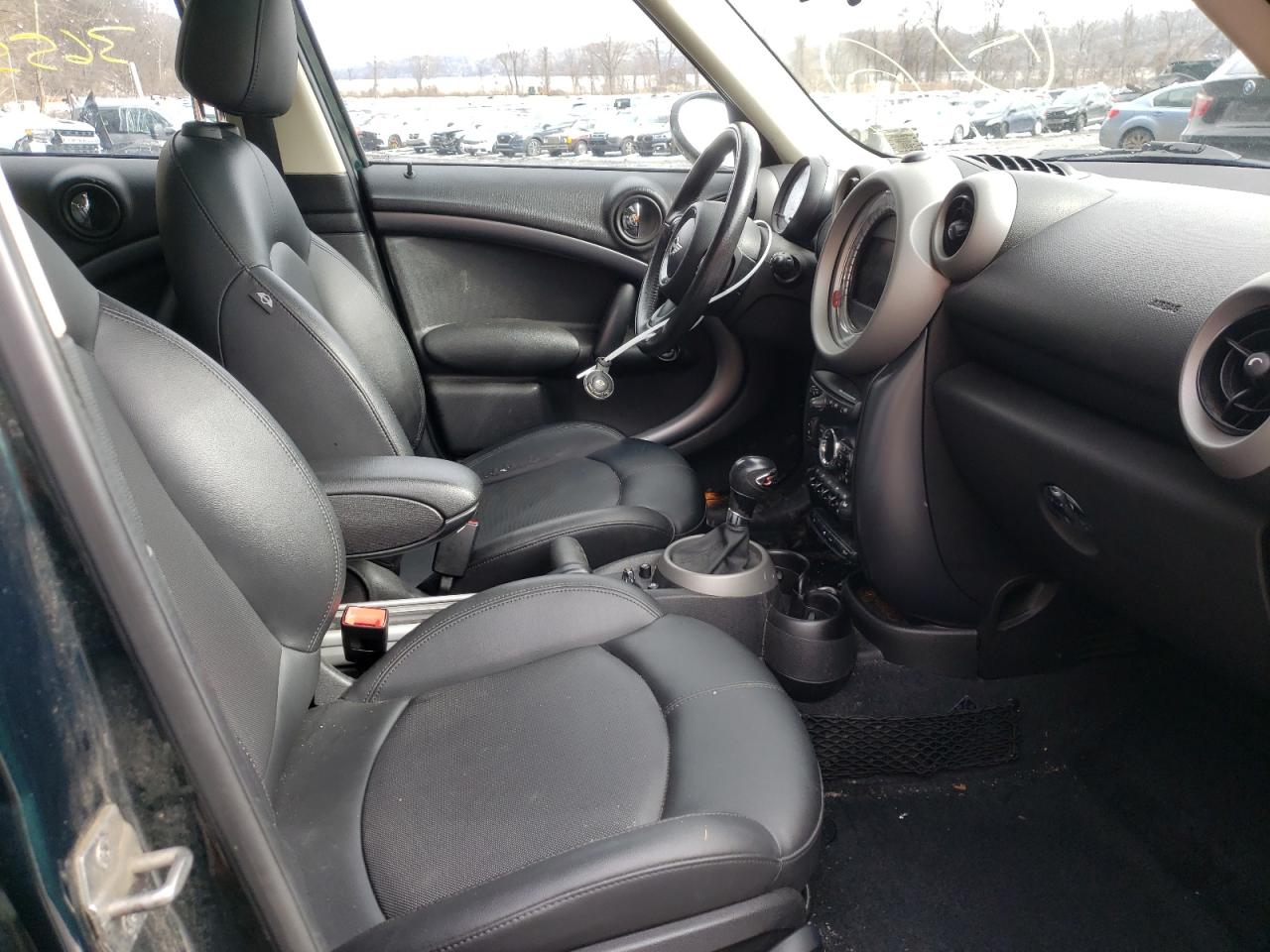Photo 5 from auction – 2012 MINI COOPER S C with VIN WMWZC5C52CWL62879