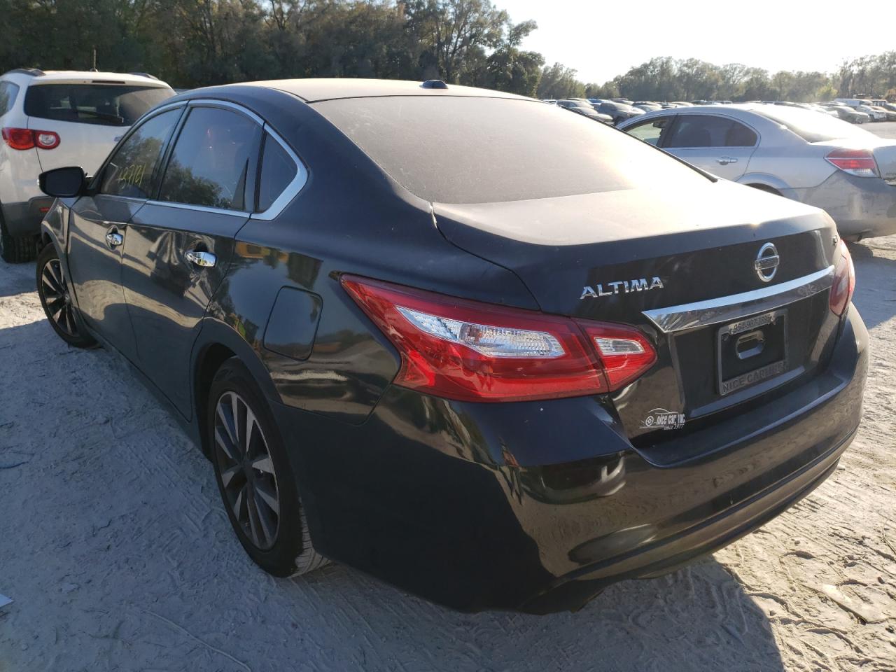 Photo 3 from auction – 2016 NISSAN ALTIMA 2.5 with VIN 1N4AL3AP5GC183693