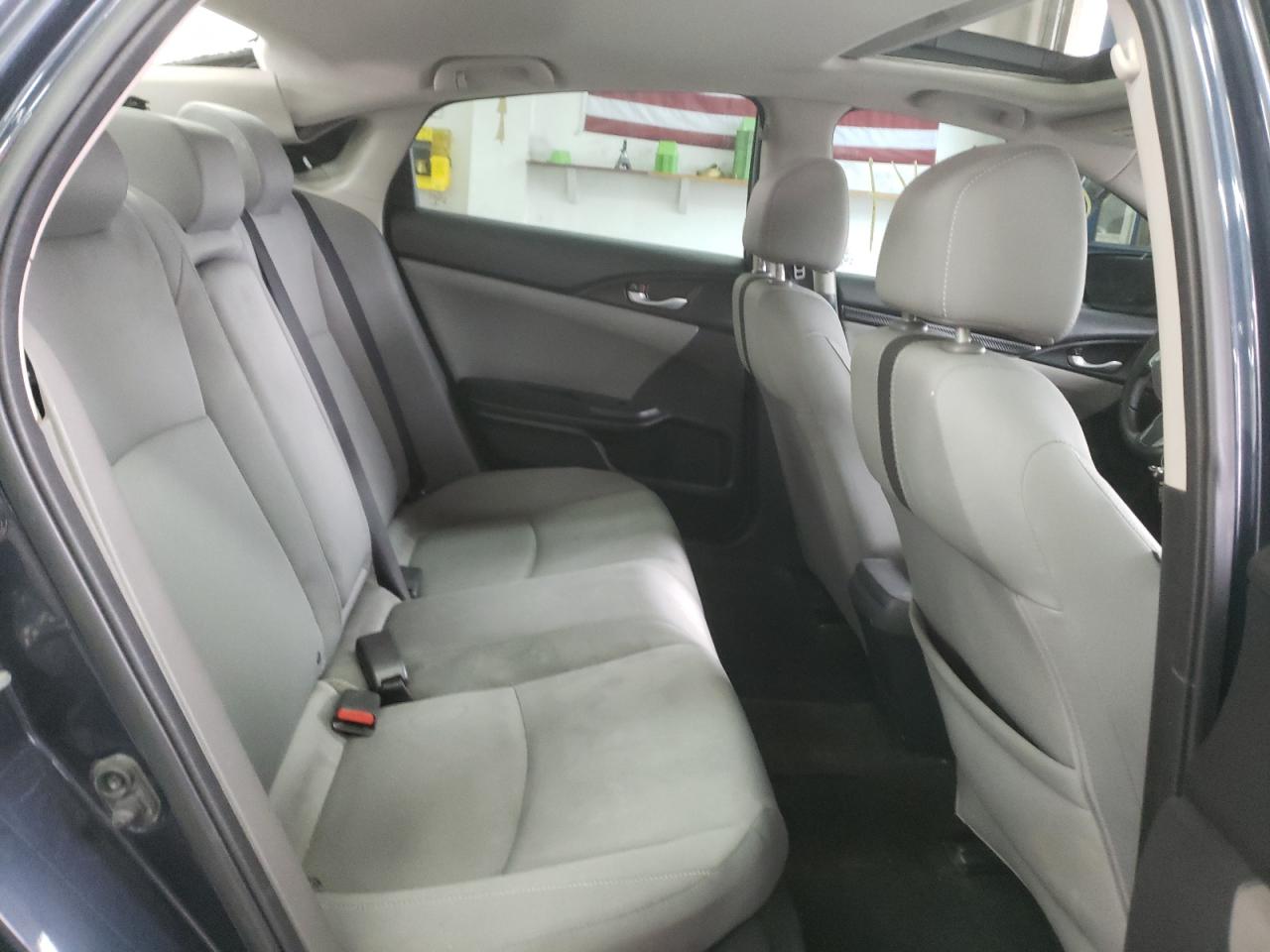 Foto 6 de la subasta – 2016 HONDA CIVIC EX con VIN 19XFC2F72GE244235