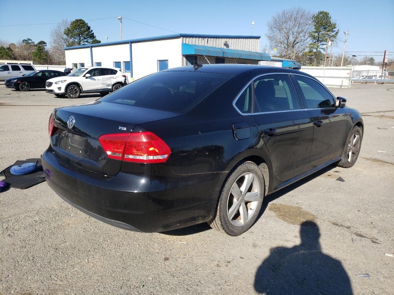 Photo 4 from auction – 2015 VOLKSWAGEN PASSAT S with VIN 1VWAS7A31FC101892