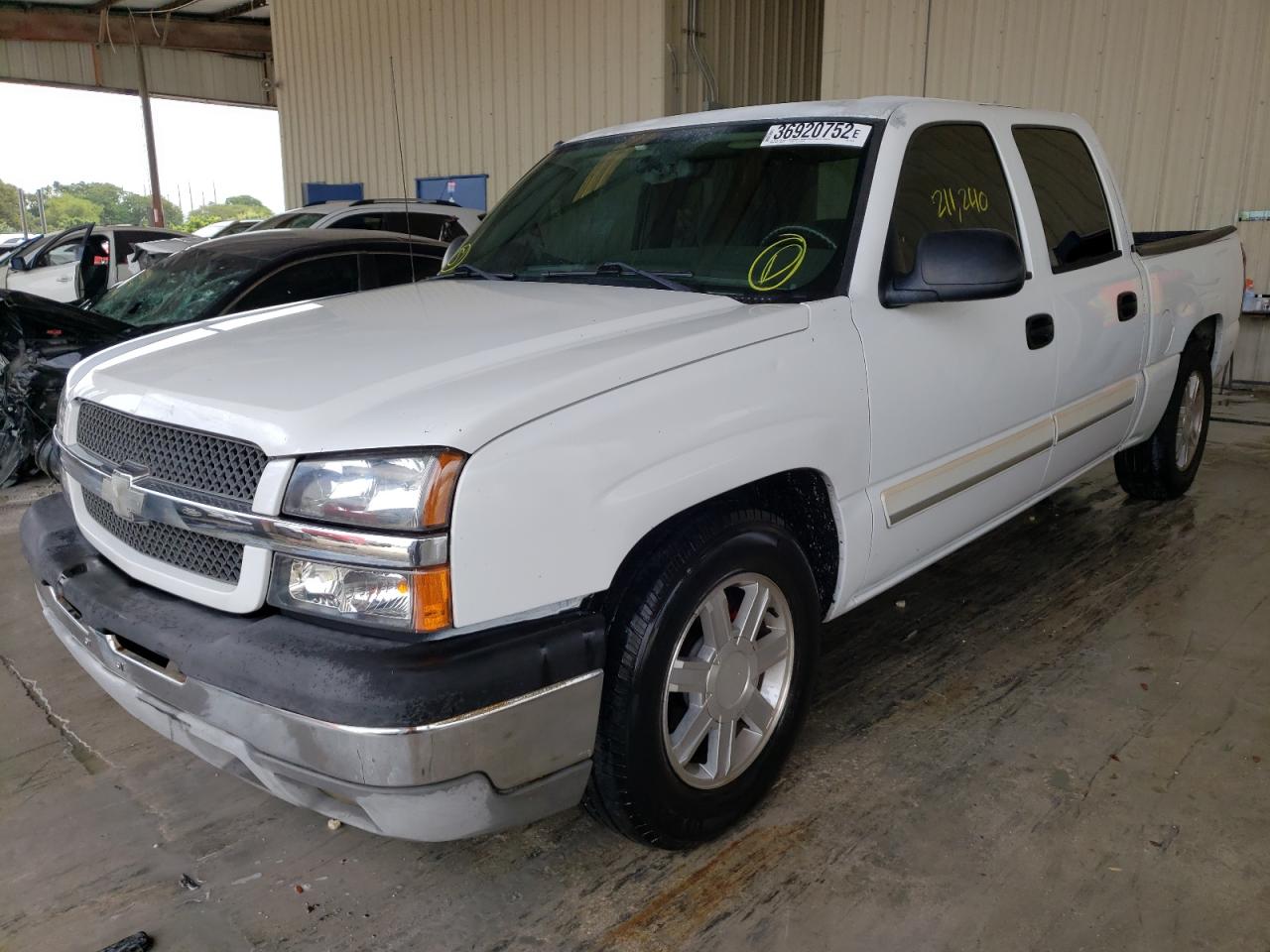 Photo 2 from auction – 2004 CHEVROLET SILVERADO with VIN 2GCEC13T941359978