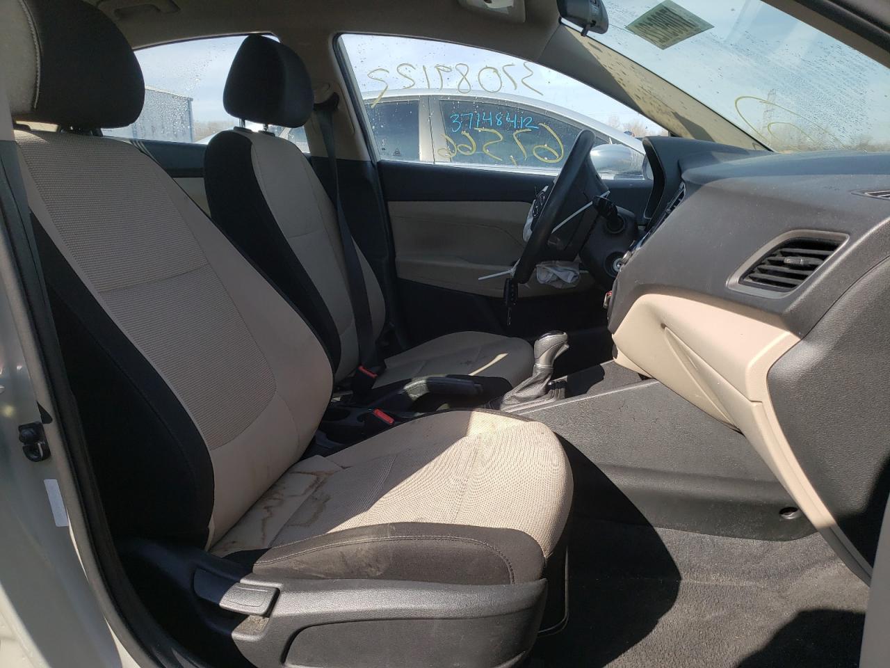 Photo 5 from auction – 2019 HYUNDAI ACCENT SE with VIN 3KPC24A34KE063071