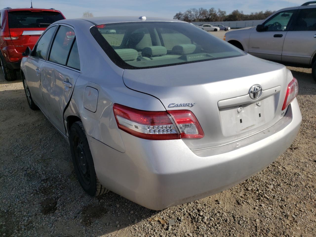 Photo 3 from auction – 2011 TOYOTA CAMRY BASE with VIN 4T1BF3EK1BU175903