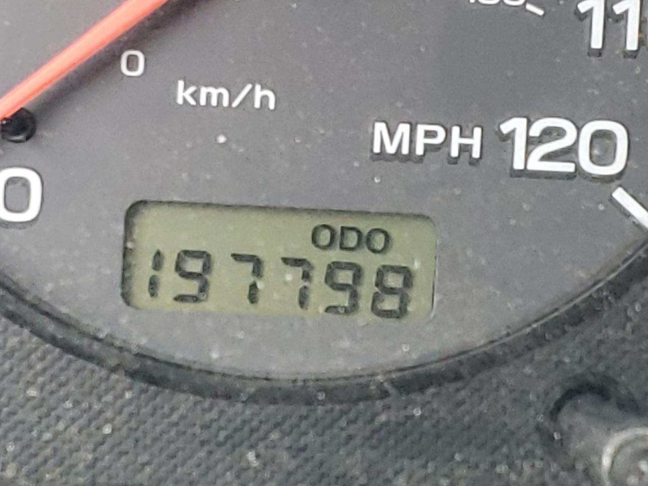 Photo 8 from auction – 2000 SUBARU LEGACY OUT with VIN 4S3BH6750Y7671547