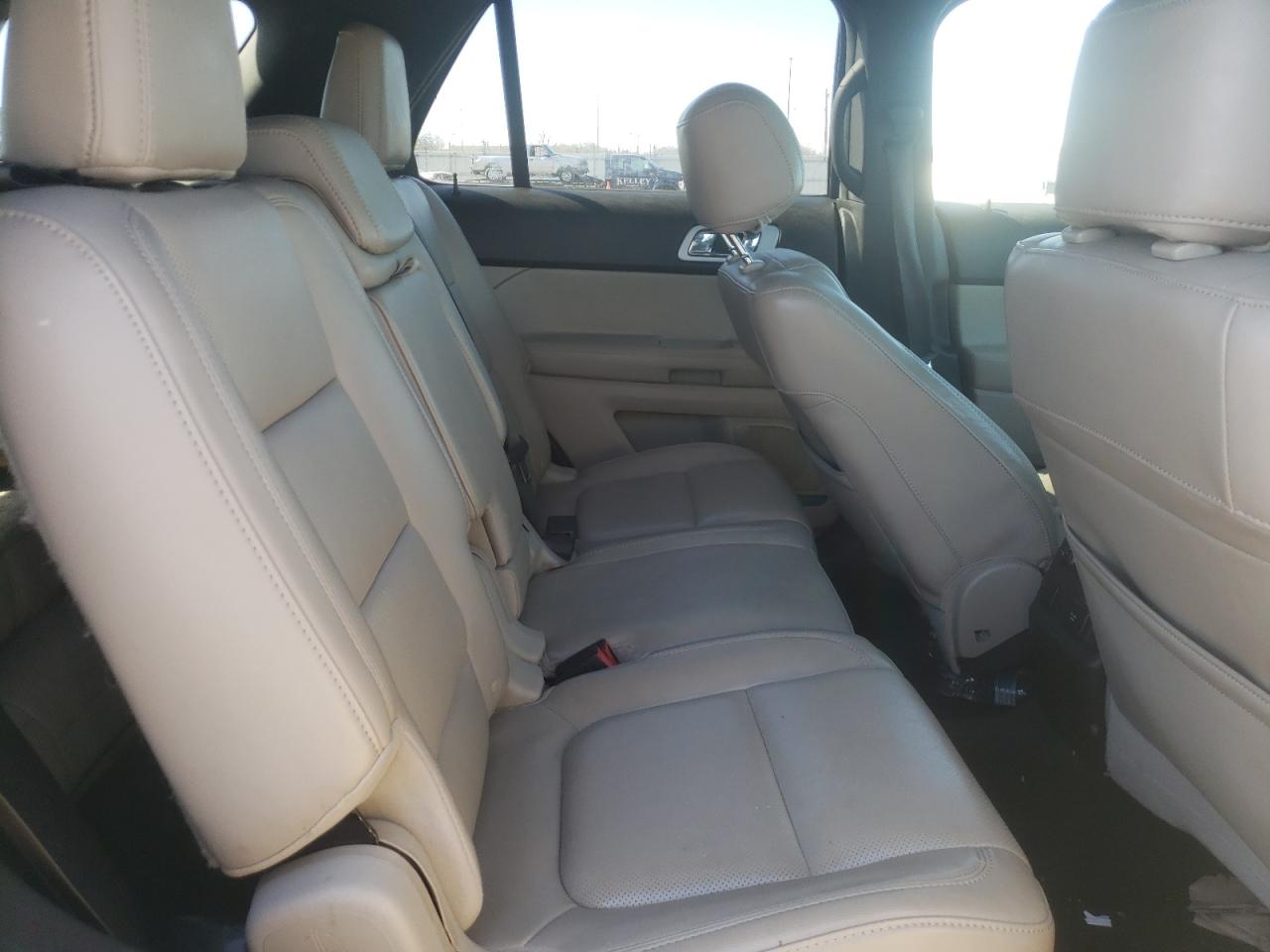 Photo 6 from auction – 2011 FORD EXPLORER L with VIN 1FMHK8F89BGA80025
