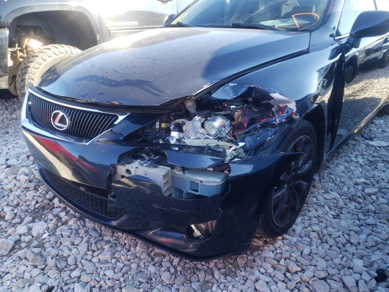 Photo 9 from auction – 2006 LEXUS IS 250 with VIN JTHCK262762005574
