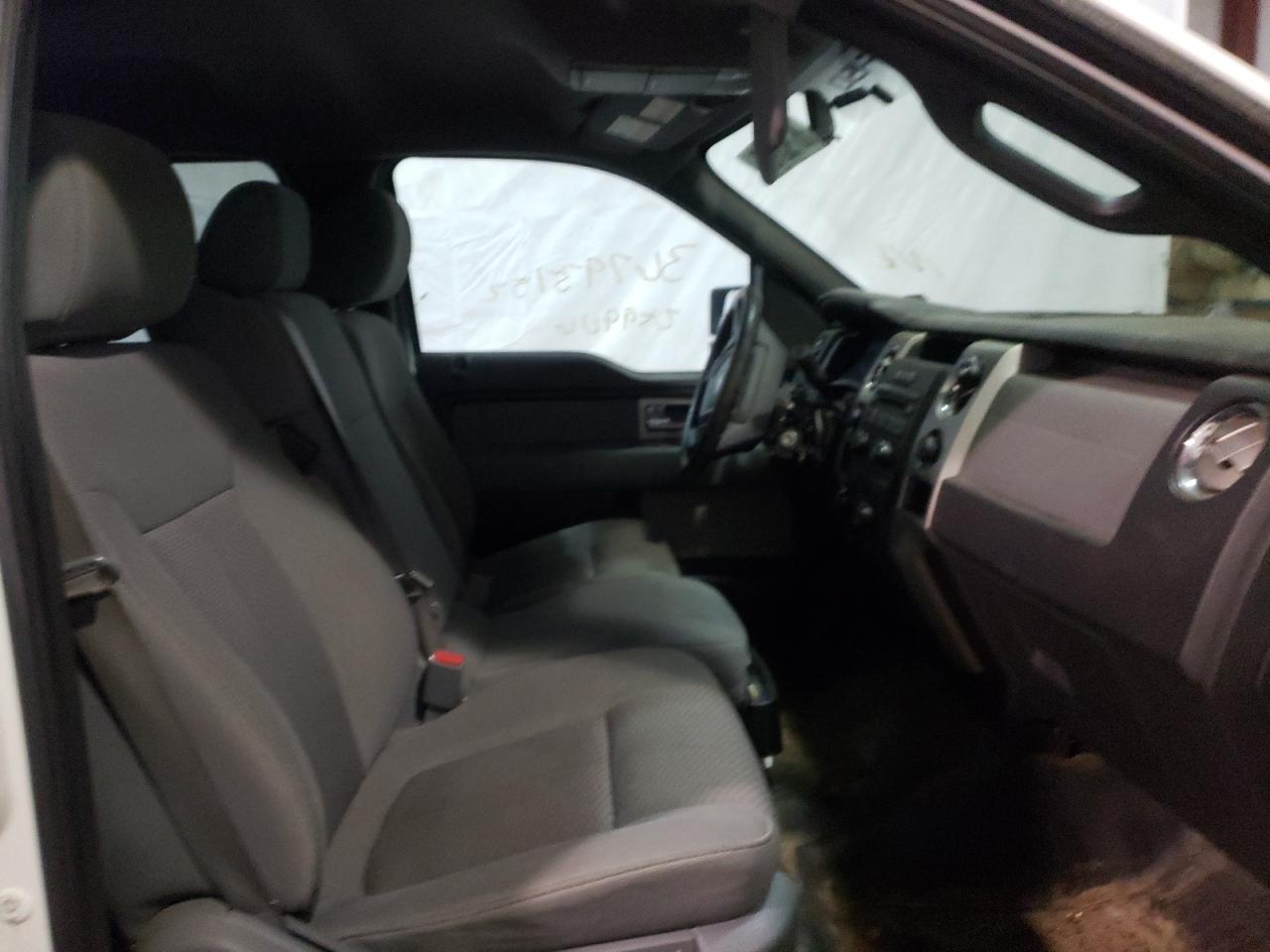 Photo 5 from auction – 2011 FORD F150 SUPER with VIN 1FTFW1EF7BKD50082