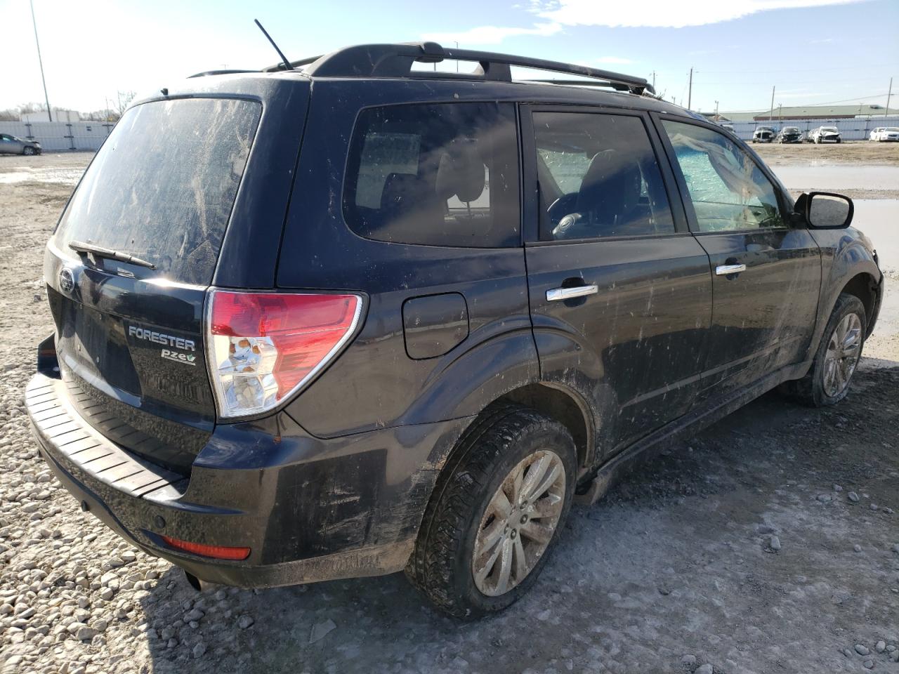 Photo 4 from auction – 2011 SUBARU FORESTER L with VIN JF2SHAEC7BH728981
