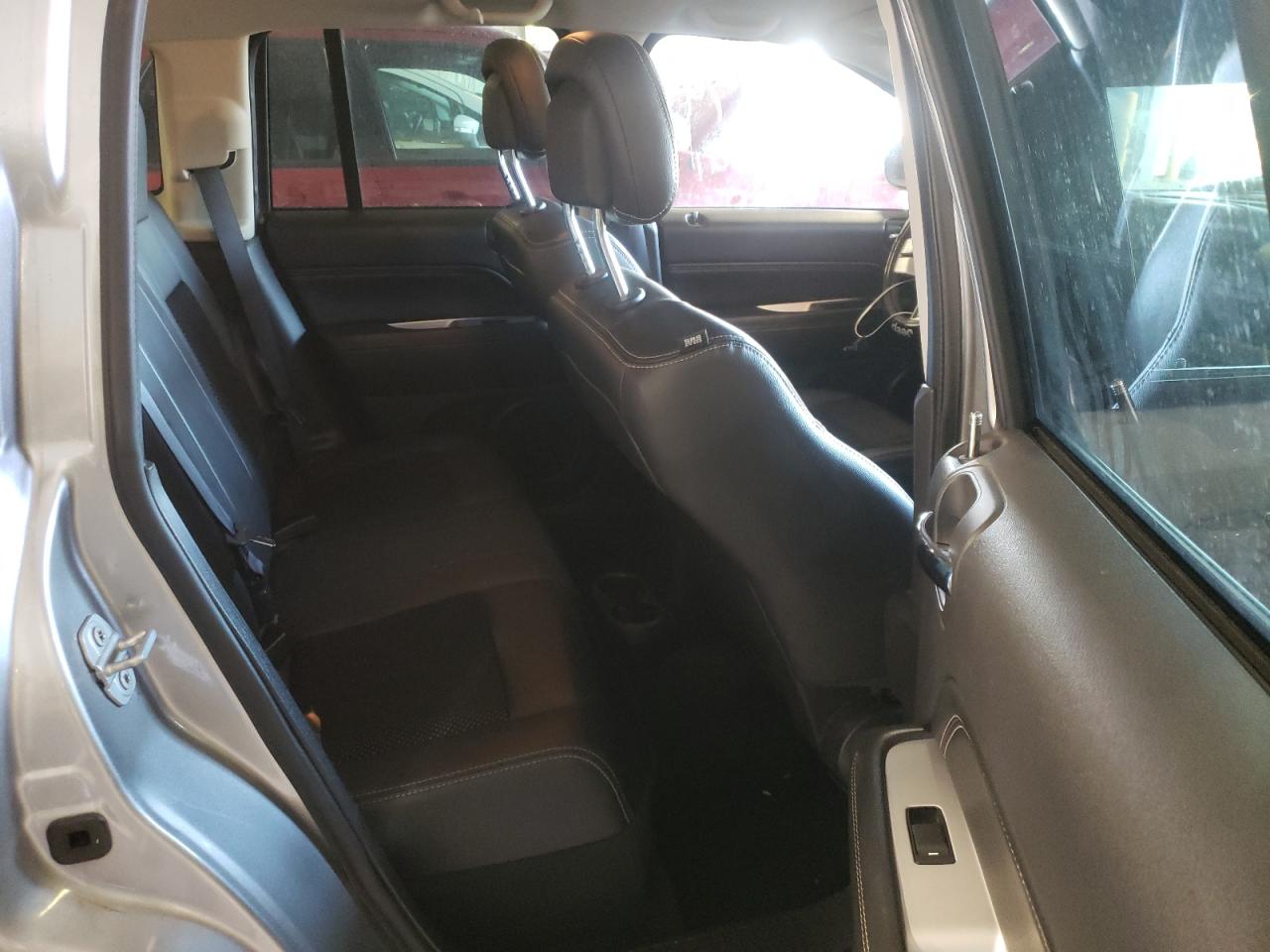 Photo 6 from auction – 2017 JEEP COMPASS LA with VIN 1C4NJDEB6HD112956