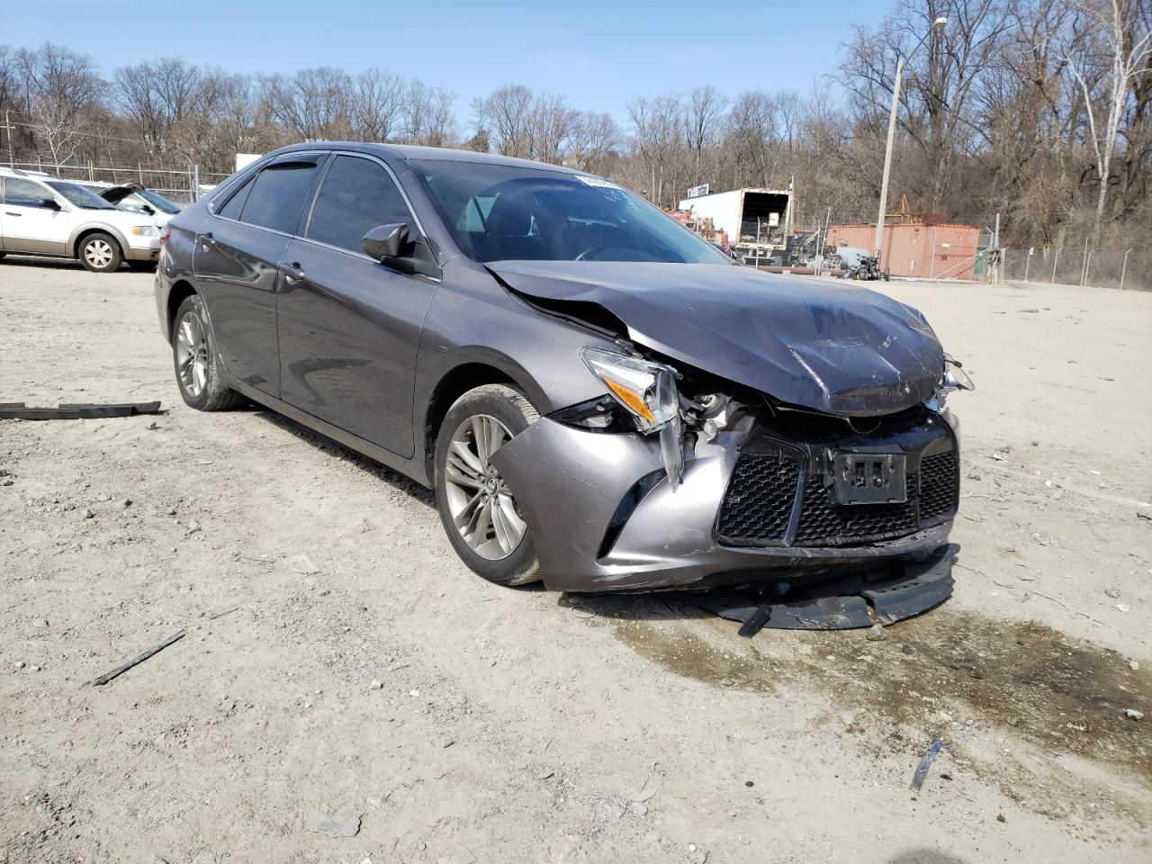 Photo 1 from auction – 2016 TOYOTA CAMRY LE with VIN 4T1BF1FK5GU213658
