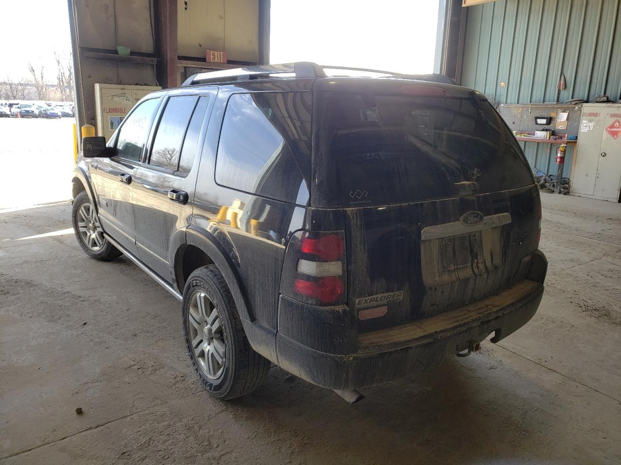 Photo 3 from auction – 2007 FORD EXPLORER L with VIN 1FMEU75E77UA92150