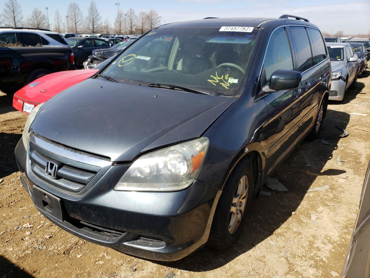 Photo 2 from auction – 2005 HONDA ODYSSEY EX with VIN 5FNRL38685B009367