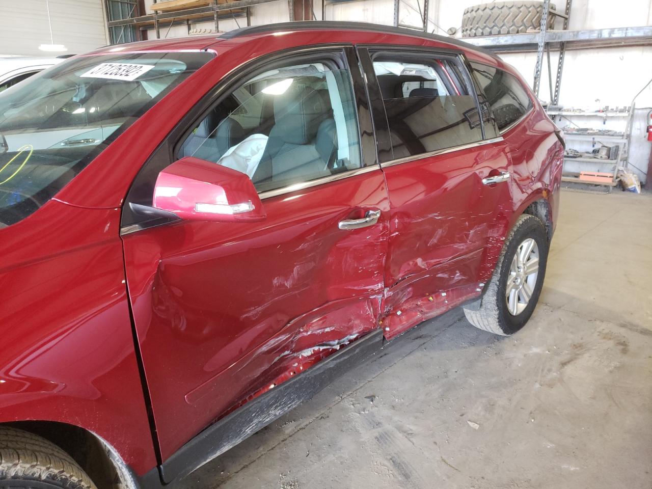 Photo 9 from auction – 2014 CHEVROLET TRAVERSE L with VIN 1GNKVGKD4EJ101165