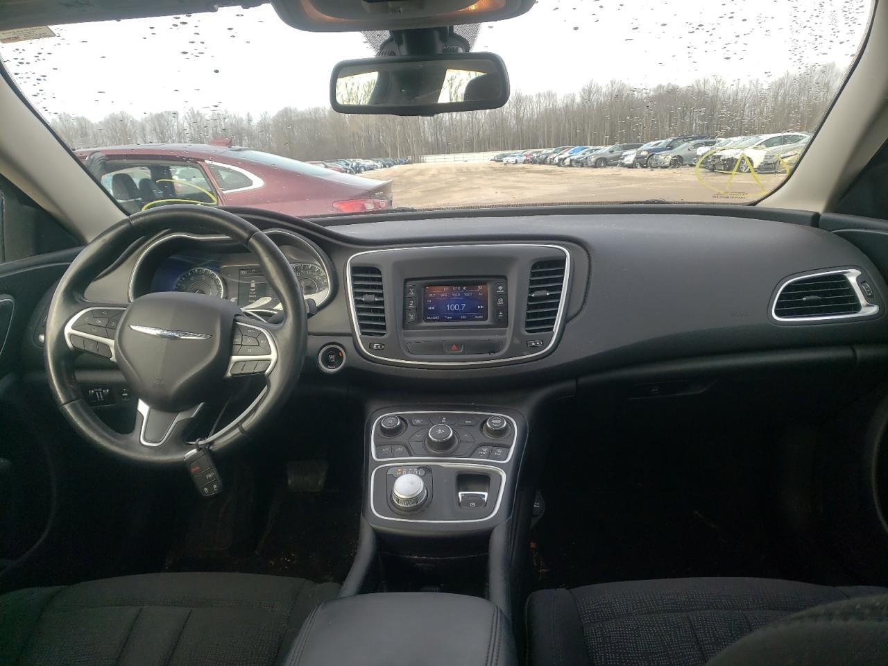 Photo 9 from auction – 2015 CHRYSLER 200 LIMITE with VIN 1C3CCCAB1FN563189