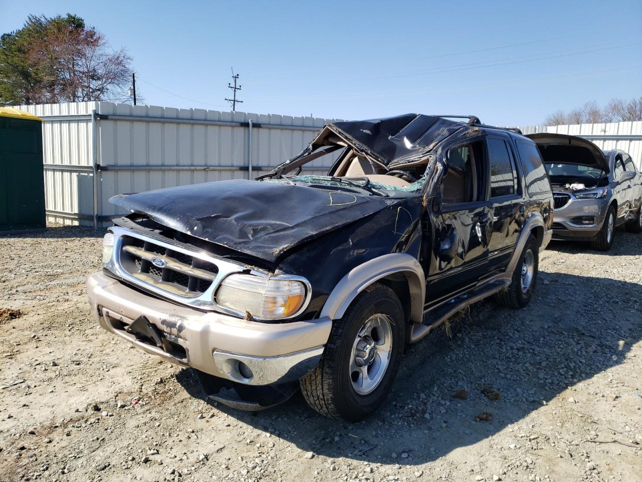 Photo 2 from auction – 1999 FORD EXPLORER with VIN 1FMZU32E7XZC06472