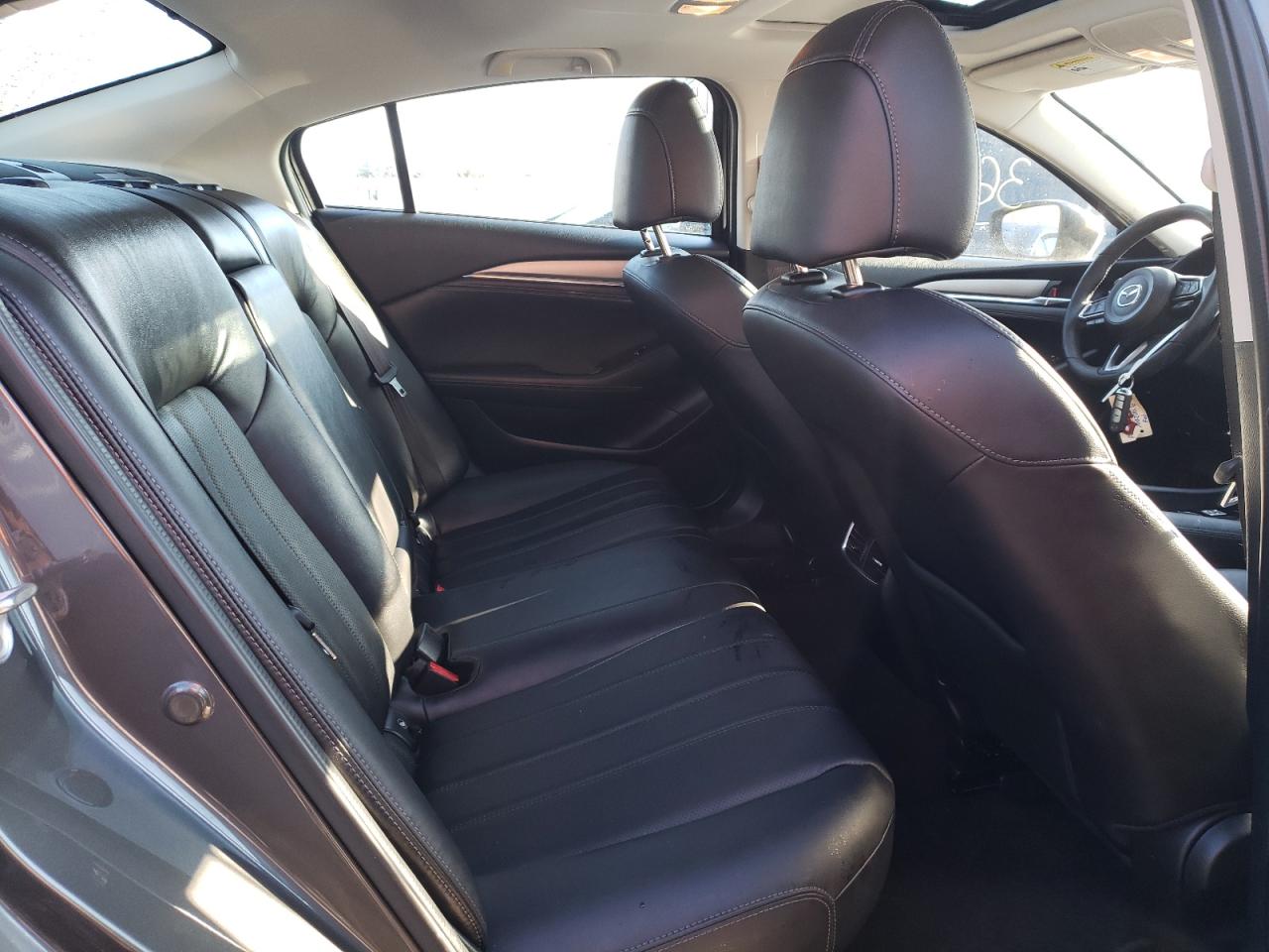 Photo 6 from auction – 2018 MAZDA 6 TOURING with VIN JM1GL1VM0J1331311