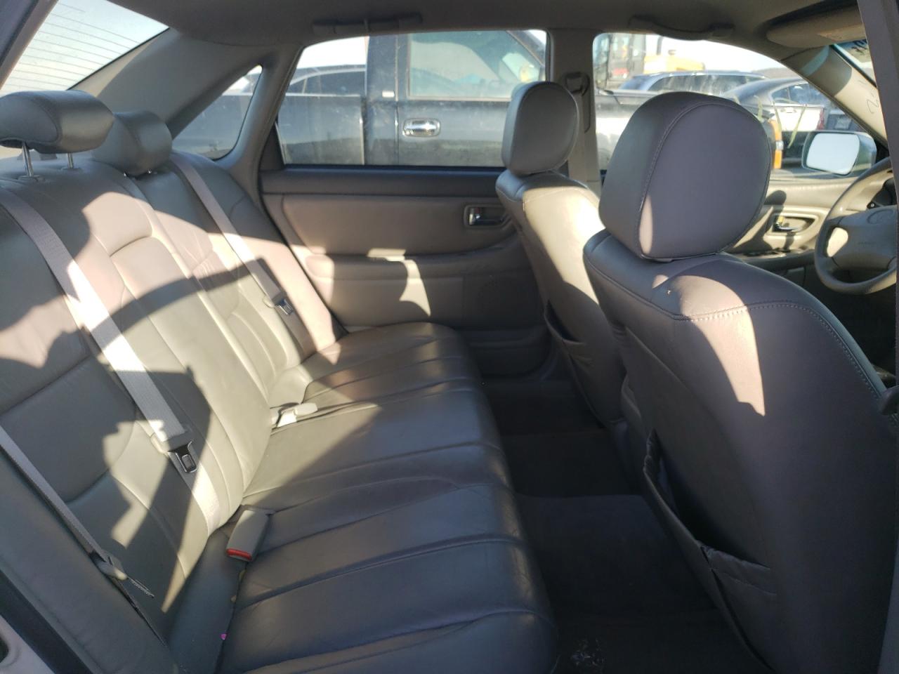 Photo 6 from auction – 2000 TOYOTA AVALON XL with VIN 4T1BF28B5YU027140