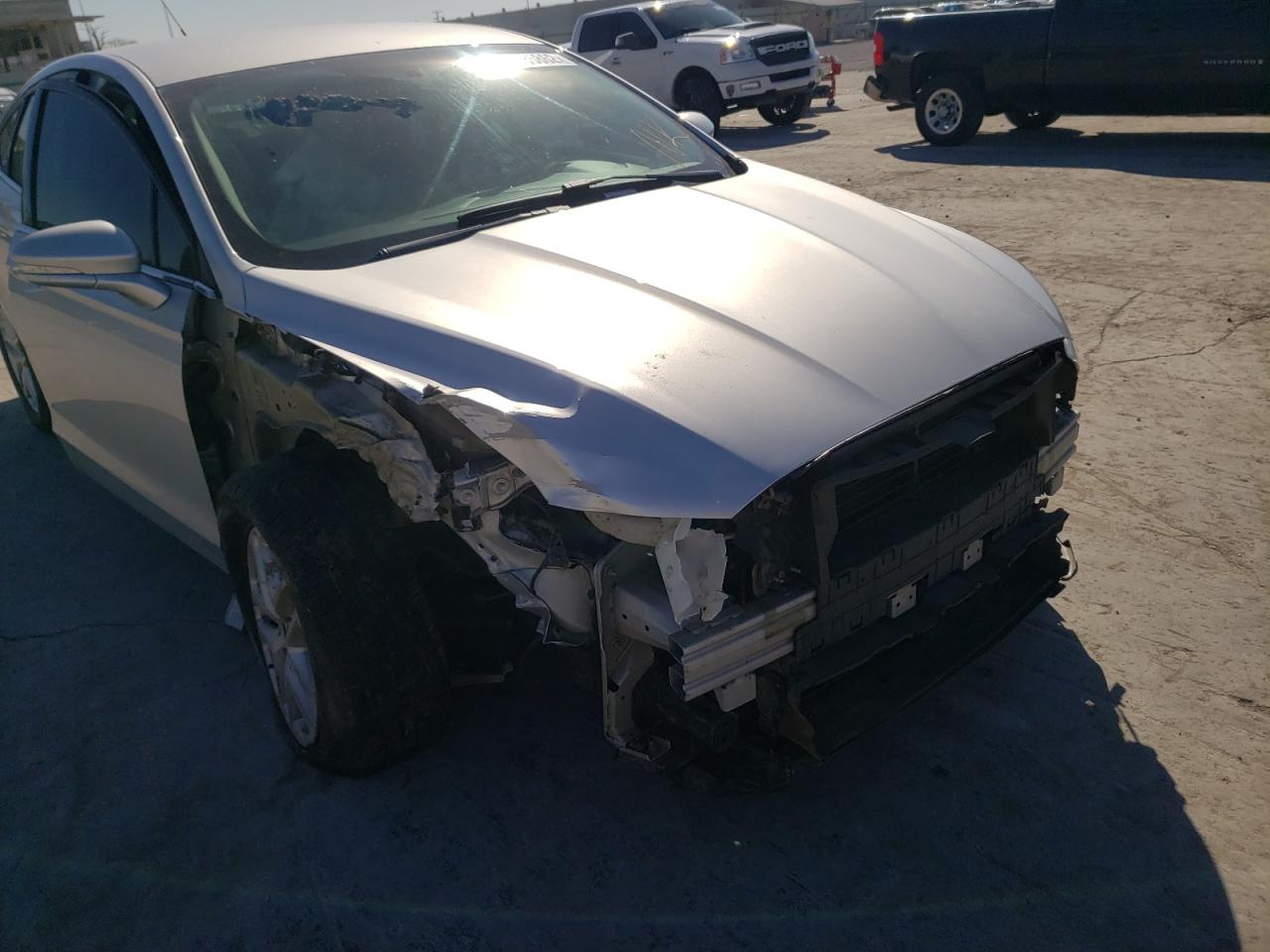 Photo 9 from auction – 2016 FORD FUSION SE with VIN 3FA6P0H73GR233605