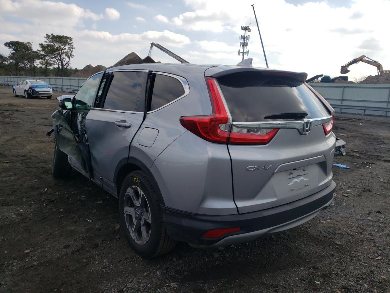 Photo 3 from auction – 2018 HONDA CR-V EX with VIN 7FARW2H52JE079261