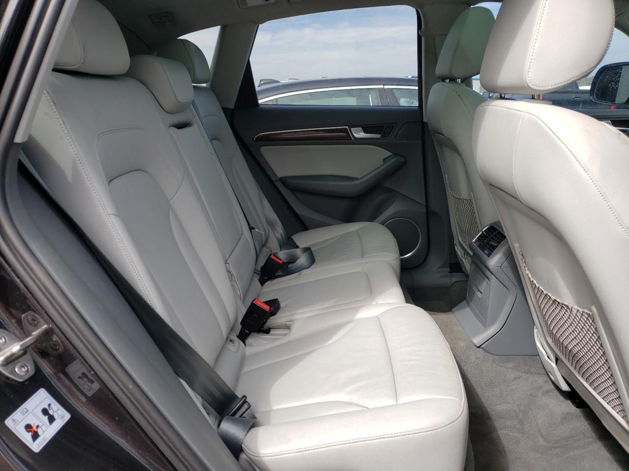 Photo 6 from auction – 2017 AUDI Q5 PREMIUM with VIN WA1L2AFP5HA052130