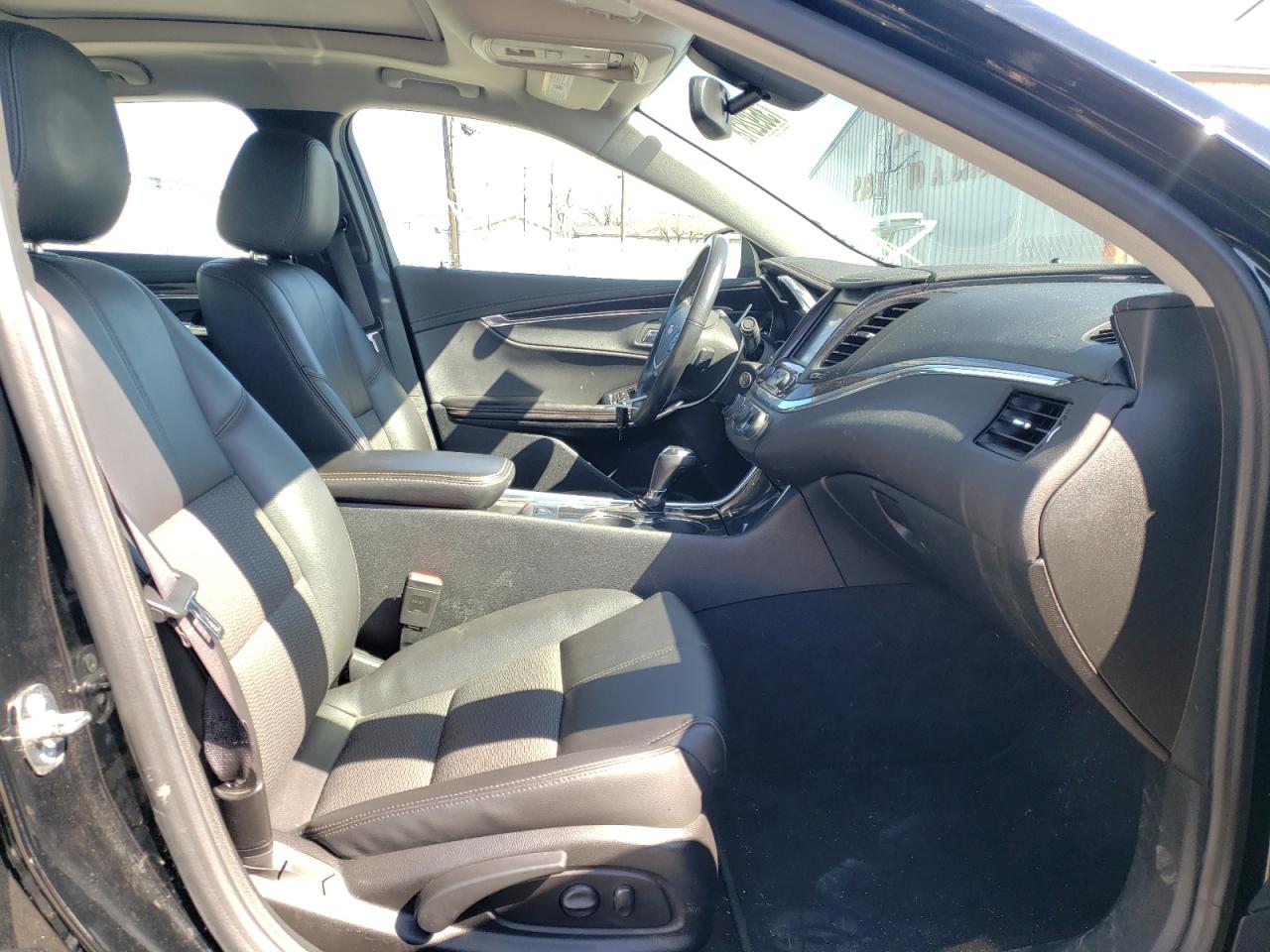 Photo 5 from auction – 2016 CHEVROLET IMPALA LT with VIN 2G1105SA4G9152461
