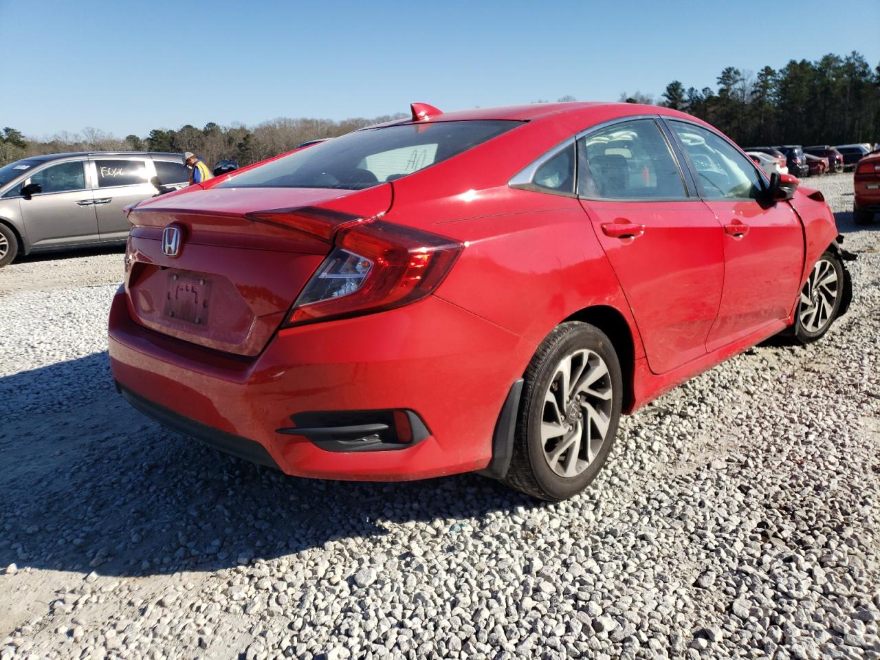 Photo 4 from auction – 2017 HONDA CIVIC EX with VIN 2HGFC2F71HH575735