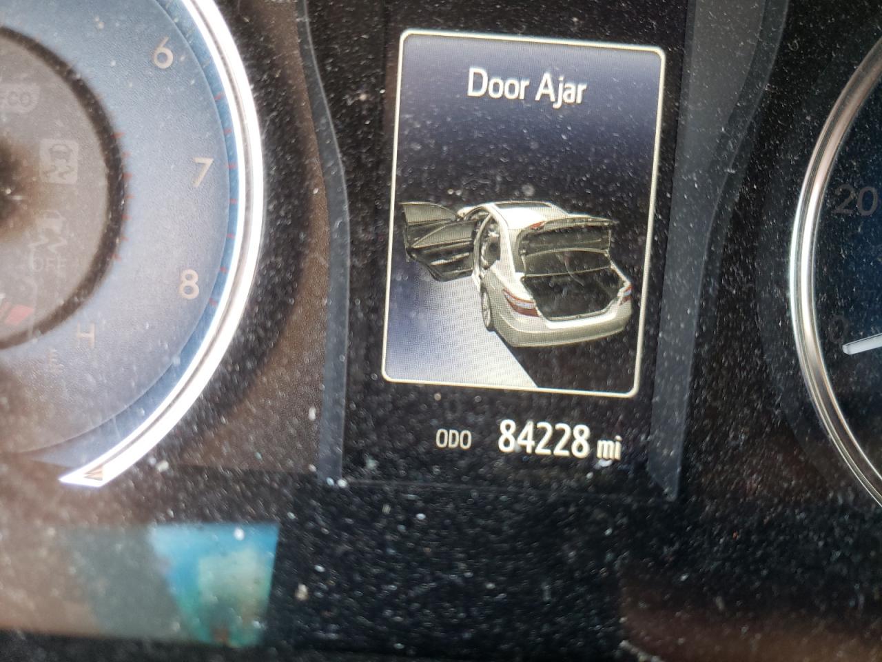 Photo 8 from auction – 2017 TOYOTA CAMRY LE with VIN 4T1BF1FK0HU780250