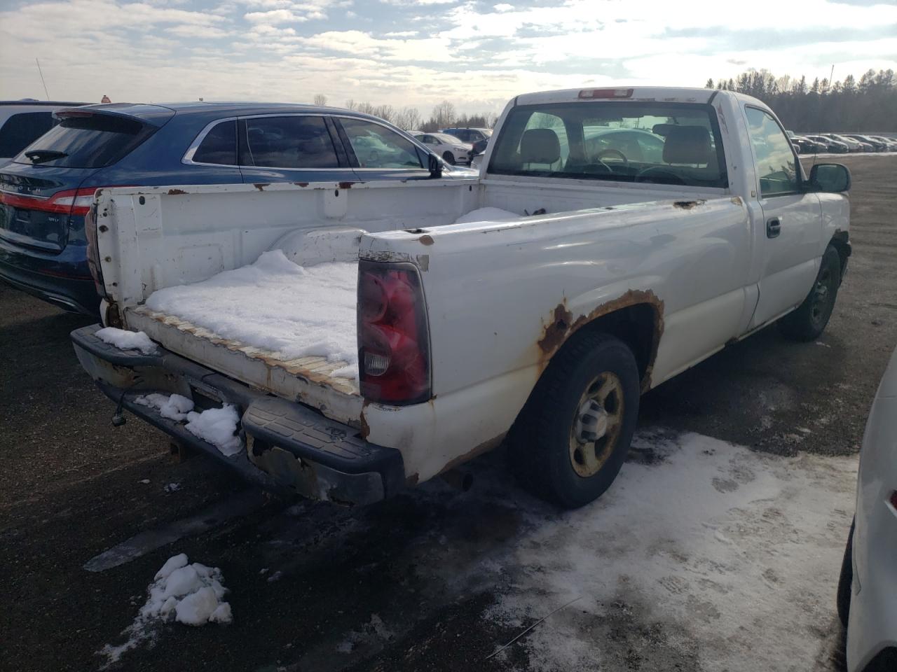 Photo 4 from auction – 2004 CHEVROLET SILVERADO with VIN 1GCEC14X74Z272394