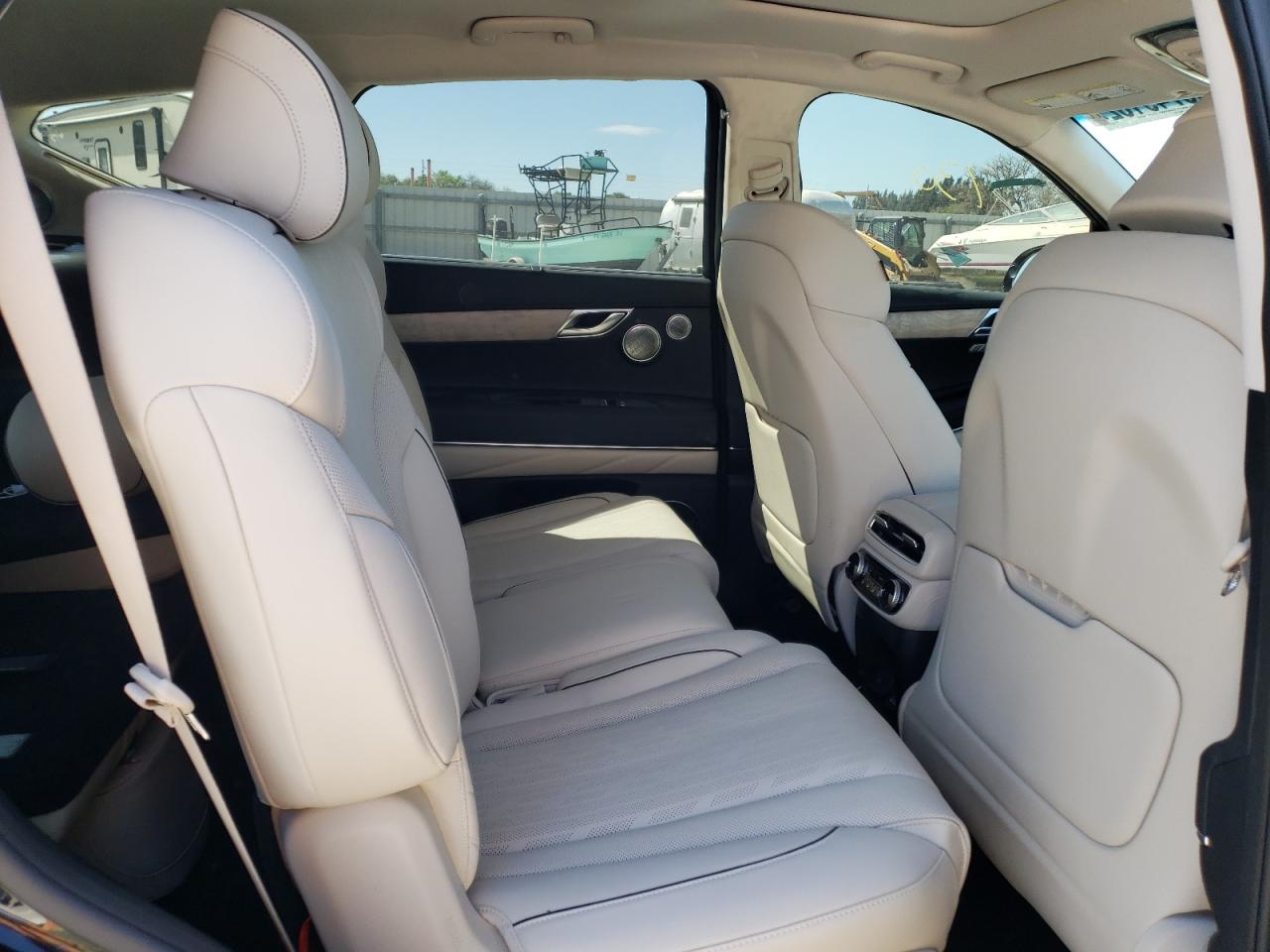 Photo 6 from auction – 2021 GENESIS GV80 BASE with VIN KMUHCESC0MU043151