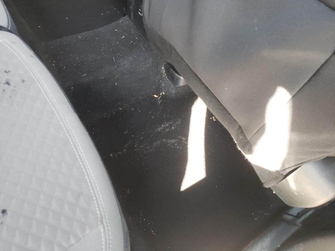 Photo 9 from auction – 2020 FORD ESCAPE SE with VIN 1FMCU9G69LUB23630