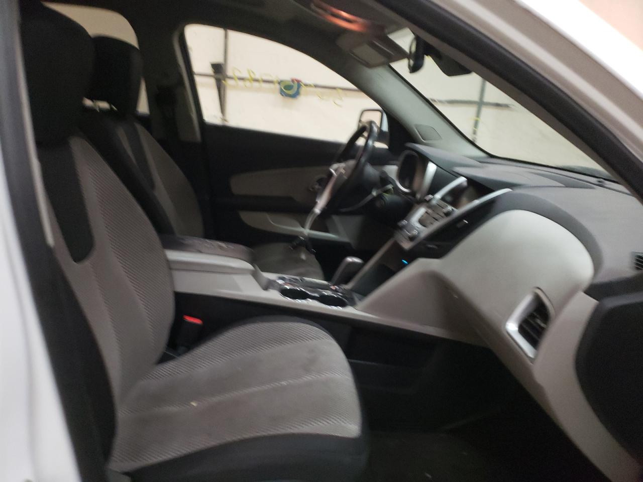 Photo 5 from auction – 2015 CHEVROLET EQUINOX LT with VIN 2GNALCEKXF6285773