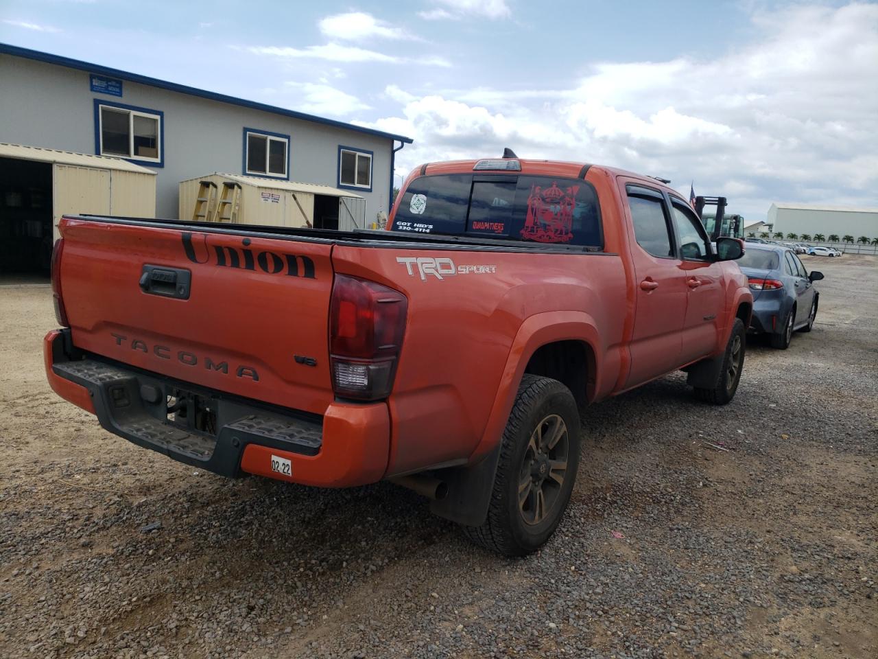 Photo 4 from auction – 2017 TOYOTA TACOMA DOU with VIN 3TMBZ5DNXHM007628