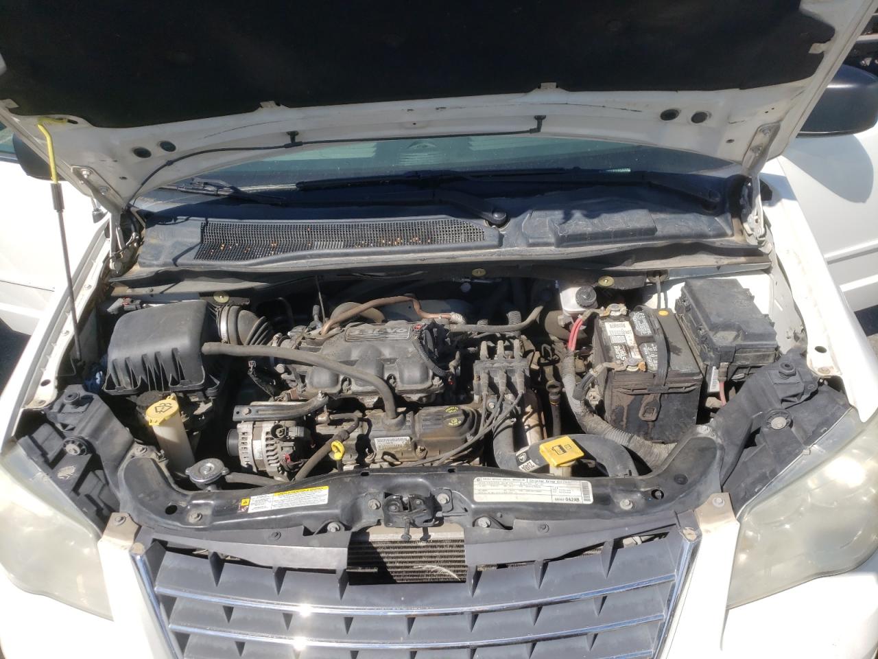 Photo 7 from auction – 2010 CHRYSLER TOWN & COU with VIN 2A4RR4DE0AR213686